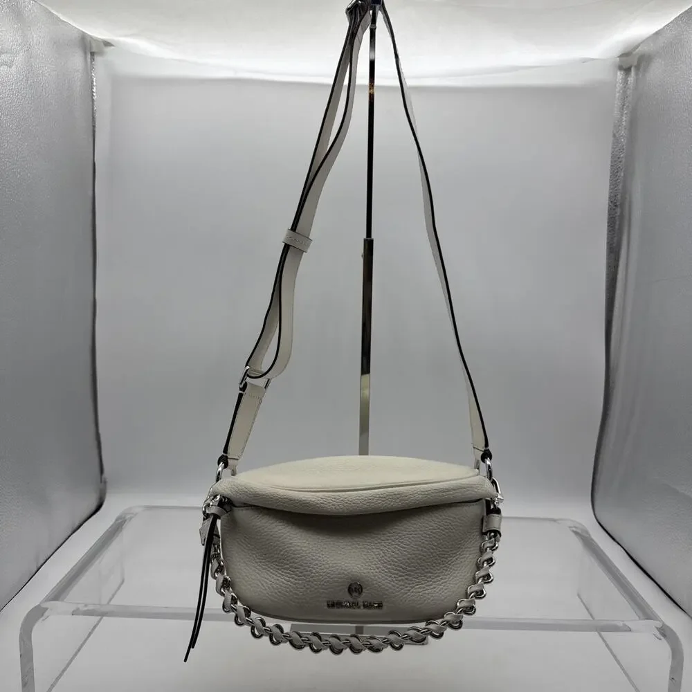 Michael Kors Slater XS Optic White Pebbled Leather Sling Pack Messenger Bag⬇️